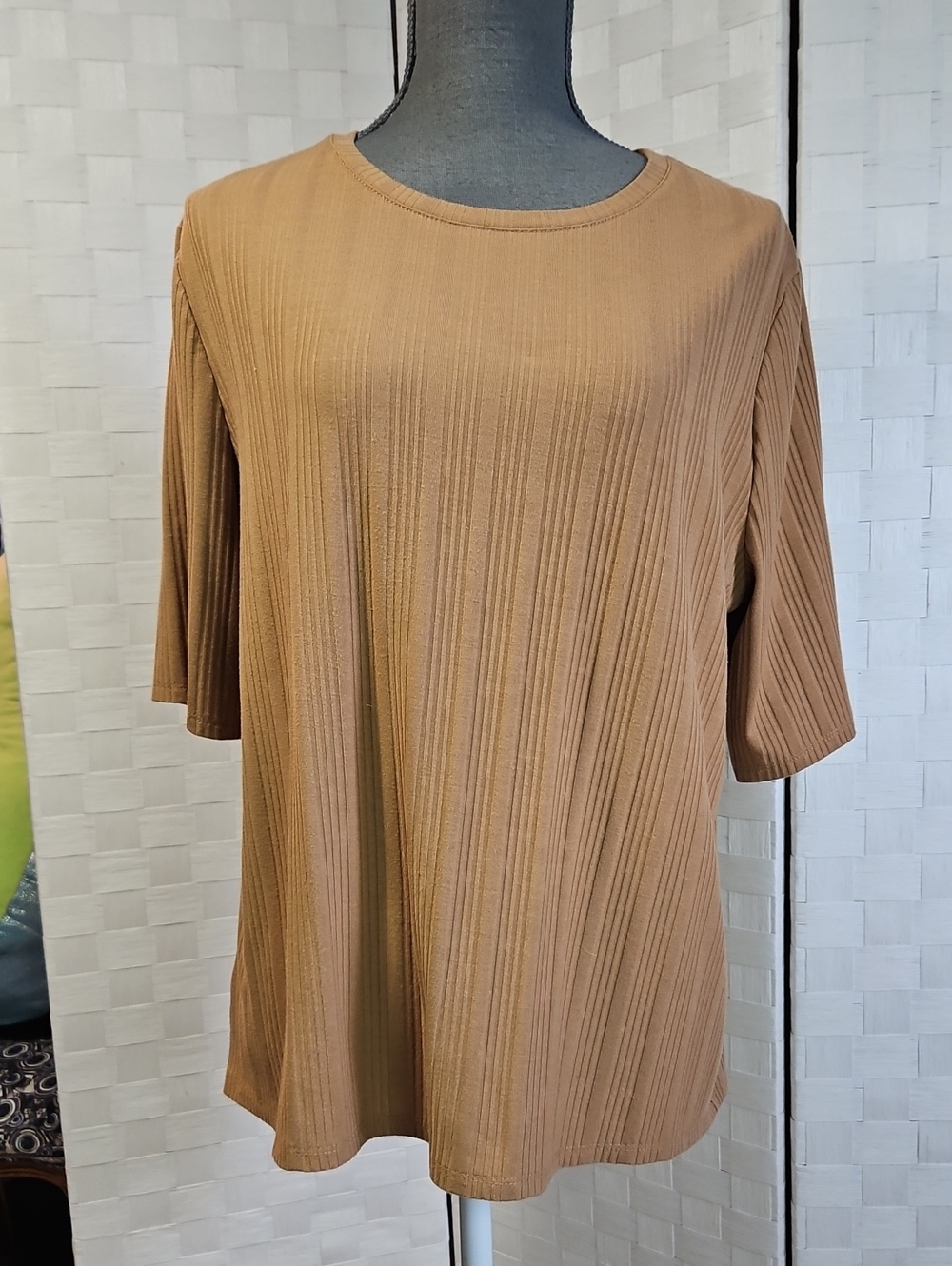 Nine West Camel Ribbed Short Sleeve Tee